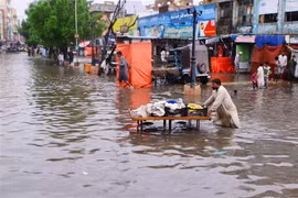 Tai nạn liên quan đến mưa lũ ở Pakistan khiến 67 thiệt mạng