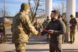 Đàm phán hòa bình chấm dứt xung đột tại Ukraine chưa thể diễn ra