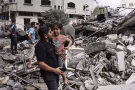 Dải Gaza đang trở thành mồ chôn trẻ em sau các trận không kích
