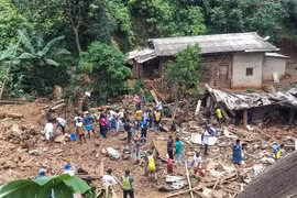 Vỡ đập thủy điện Cameroon: Mới đưa được 5 thi thể ra khỏi đống đổ nát