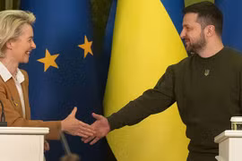 Hàng chục quan chức cấp cao Liên minh châu Âu tới Ukraine 