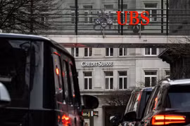 Hội đồng Liên bang Thụy Sĩ ủng hộ việc UBS tiếp quản Credit Suisse