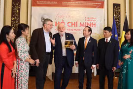 Giới học giả Bỉ ca ngợi sự vĩ đại của Chủ tịch Hồ Chí Minh
