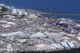 Mẫu nước biển gần nhà máy Fukushima số 1 không chứa tritium