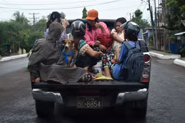 Bangladesh, Myanmar sơ tán dân nhằm giảm thiểu thiệt hại do bão Mocha