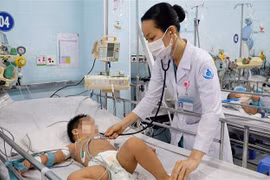 Ngăn chặn các nguồn lây bệnh sốt xuất huyết và tay chân miệng