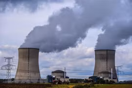 Italy quay lại sử dụng năng lượng hạt nhân để giảm phát thải