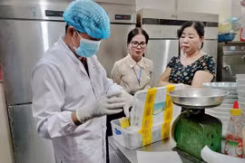 Nghiên cứu khảo sát tác nhân vi sinh gây ra ngộ độc của bánh mỳ Phượng