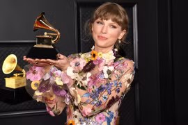 Taylor Swift - Chiến binh bất bại trong hành trình chinh phục thế giới