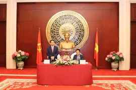 Bộ trưởng Quốc phòng thăm Trung Quốc, dự Diễn đàn Hương Sơn Bắc Kinh