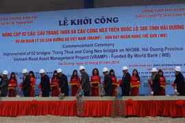 Khởi công xây mới 2 cầu giải quyết nút ùn tắc trên Quốc lộ 38
