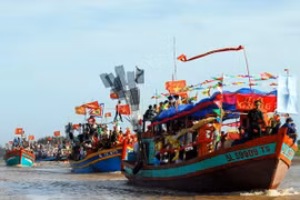 Long trọng tổ chức lễ hội Nghinh Ông lớn nhất tỉnh Bến Tre
