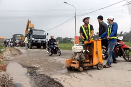 Hiểm họa tai nạn giao thông khôn lường trên Quốc lộ 40B