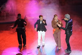 [Video] Khán giả thích thú với hát xẩm kết hợp nhảy hiphop, beatbox