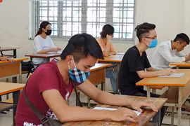 Thí sinh dự thi tốt nghiệp trung học phổ thông. (Ảnh: Phạm Mai/Vietnam+)