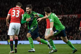 Charlie Austin khiến Manchester United thua trận trên sân nhà. (Nguồn: DM)
