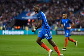 Pogba ghi bàn giúp Pháp giành chiến thắng.