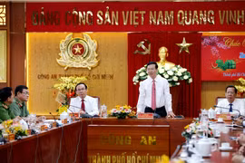 Thường trực Ban Bí thư thăm, chúc Tết các lực lượng Công an TP.HCM