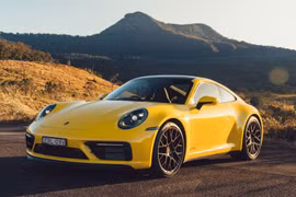Nhu cầu của giới siêu giàu thúc đẩy doanh thu của Porsche