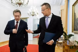 Hungary muốn duy trì các kênh liên lạc mở và hợp tác với Nga