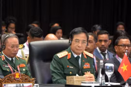 Đại tướng Phan Văn Giang, Ủy viên Bộ Chính trị, Phó Bí thư Quân ủy Trung ương, Bộ trưởng Bộ Quốc phòng, tham dự Hội nghị ADMM+. (Ảnh: Hữu Chiến/TTXVN)