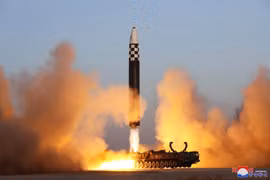 Triều Tiên xác nhận lần đầu tiên thử nghiệm ICBM “Hwasong-18"