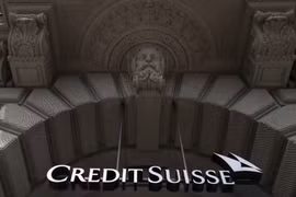 EC “bật đèn xanh” cho thương vụ ngân hàng UBS mua lại Credit Suisse