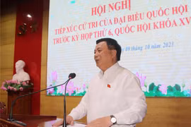 Ủy viên Bộ Chính trị Nguyễn Xuân Thắng tiếp xúc cử tri tại Quảng Ninh