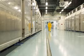 WSJ: Iran giảm tốc độ làm giàu uranium sau thỏa thuận với Mỹ
