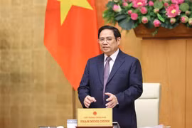 Chính phủ vững vàng tay chèo, vượt qua sóng cả, gặt hái thành công