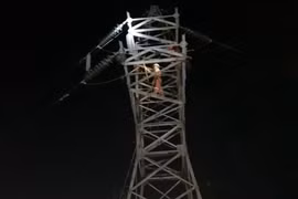 Quảng Ninh khẩn trương khắc phục sự cố đường dây 110kV do cháy rừng
