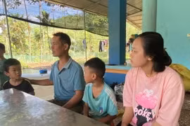 Gia đình ông Hoàng Văn Tiệp ở Làng Nủ vắng nhà khi cơn lũ dữ xảy ra. (Ảnh: TTXVN phát)