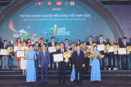 Acecook Việt Nam được trao chứng nhận Top 100 Doanh nghiệp bền vững 2023.