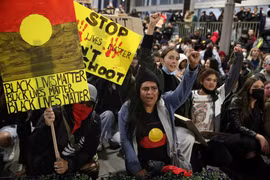 Người dân biểu tình tại thành phố Sydney. (Nguồn: Reuters)