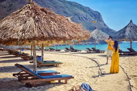 Biển xanh cát trắng nắng vàng tuyệt đẹp ở 'Maldives Việt Nam'