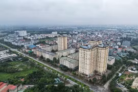 Đại biểu QH cho biết thực tế triển khai chương trình xây nhà ở xã hội cho người thu nhập thấp ở địa phương gặp nhiều khó khăn. (Ảnh minh họa: Tuấn Anh/TTXVN)