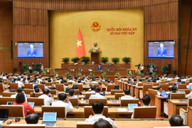 Hôm nay, Bộ trưởng Nguyễn Văn Hùng sẽ tiếp tục trả lời chất vấn của đại biểu Quốc hội. (Ảnh: TTXVN)