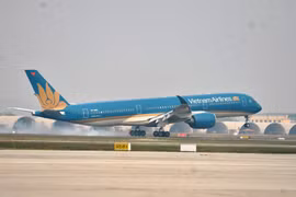 Vietnam Airlines xây dựng đề án tái cơ cấu tổng thể 2021-2025 sau đại dịch trong đó có các giải pháp để có thể tăng thu nhập vốn nhằm thoát âm vốn chủ sở hữu và lỗ lũy kế. (Ảnh: CTV/Vietnam+)