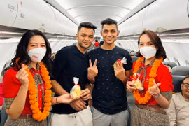 Chuỗi hoạt động tưng bừng mừng lễ hội Diwali là món quà Vietjet dành tặng khách hàng cũng như góp phần giới thiệu những nét văn hoá đặc trưng của Ấn Độ tới với người dân Việt Nam. (Ảnh: CTV/Vietnam+)