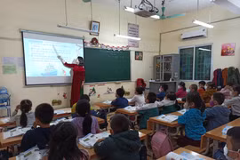 Ngành giáo dục và đào đạo đang tích cực triển khai chương trình giáo dục phổ thông mới. (Ảnh: Phạm Mai/Vietnam+)