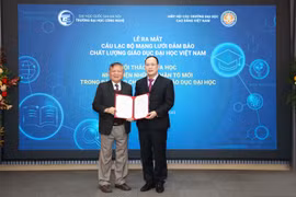 Giáo sư Nguyễn Đình Đức, Chủ tịch Hội đồng trường, Trường Đại học Công nghệ, Đại học Quốc gia Hà Nội được chỉ định làm Chủ nhiệm Câu lạc bộ. (Ảnh: BTC)
