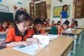Giáo dục STEM sẽ được triển khai đại trà trong năm học 2024-2025. (Ảnh minh họa: PM/Vietnam+)