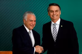 Tổng thống Brazil Michel Temer và Tổng thống đắc cử Jair Bolsonaro. (Nguồn: Reuters)