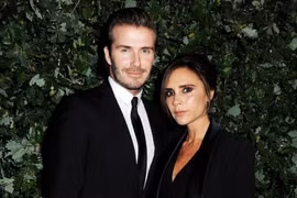 Vợ chồng David Beckham tiết lộ món mỹ phẩm dưỡng da yêu thích