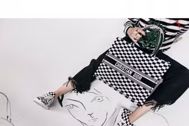 Dior Book Tote - Chiếc túi xách mang theo được cả thế giới