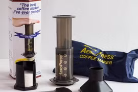 Những dụng cụ giúp bạn tự làm một tách càphê espresso khi đi du lịch