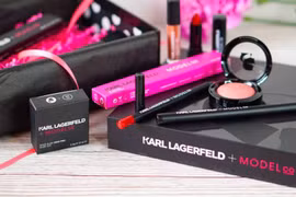 Karl Lagerfeld ra mắt mỹ phẩm mang mô hình thu nhỏ của chính mình