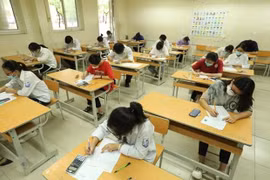Thí sinh dự thi tốt nghiệp trung học phổ thông năm 2021. (Ảnh: Minh Quyết/TTXVN) 