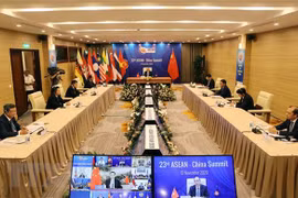Hội nghị Cấp cao ASEAN-Trung Quốc lần thứ 23 tại điểm cầu Hà Nội. (Ảnh: Thống Nhất/TTXVN) 