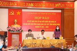 Quang cảnh buổi họp báo công bố kết quả bầu cử của tỉnh Quảng Ninh. (Ảnh: Văn Đức/TTXVN)